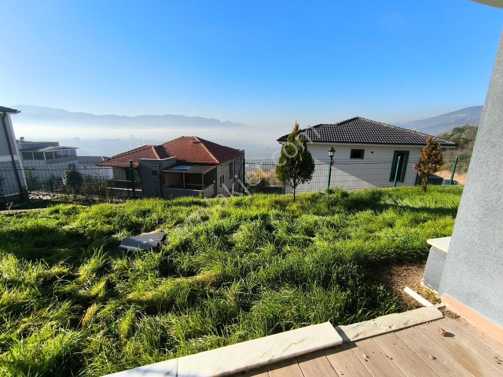 Turyaptan Geyve Site İçi Müst. Bahçeli Hesaplı Triplex 4+1 Villa - Görsel 8