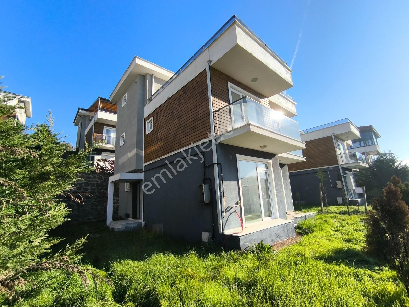 Turyaptan Geyve Site İçi Müst. Bahçeli Hesaplı Triplex 4+1 Villa - Görsel 11