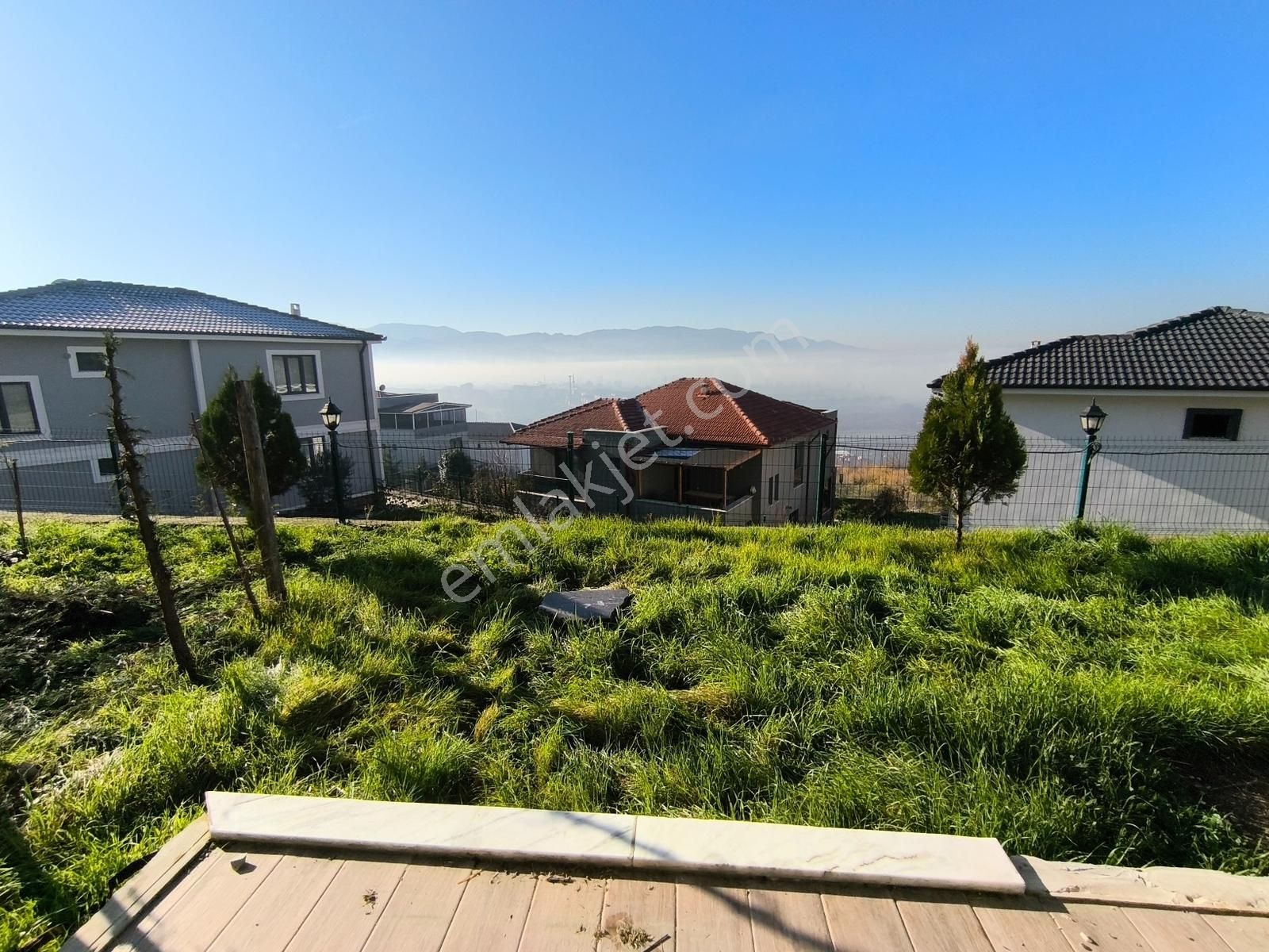 Turyaptan Geyve Site İçi Müst. Bahçeli Hesaplı Triplex 4+1 Villa - Görsel 4