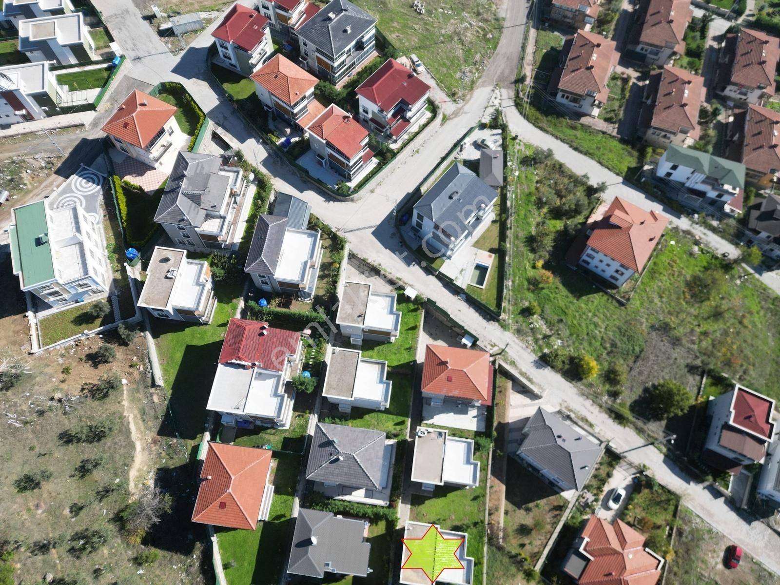 Turyaptan Geyve Site İçi Müst. Bahçeli Hesaplı Triplex 4+1 Villa - Görsel 17