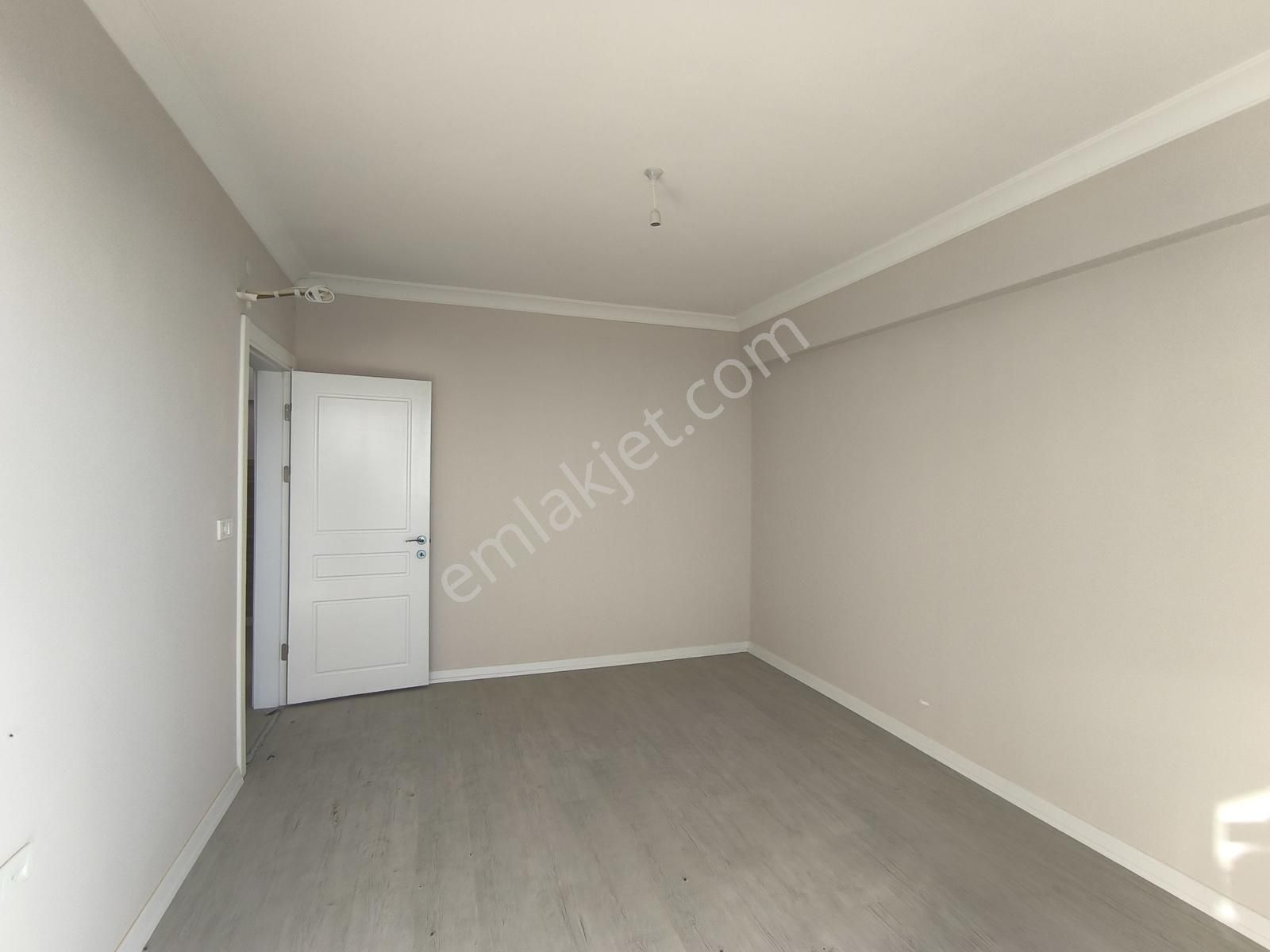 Turyaptan Geyve Site İçi Müst. Bahçeli Hesaplı Triplex 4+1 Villa - Görsel 3