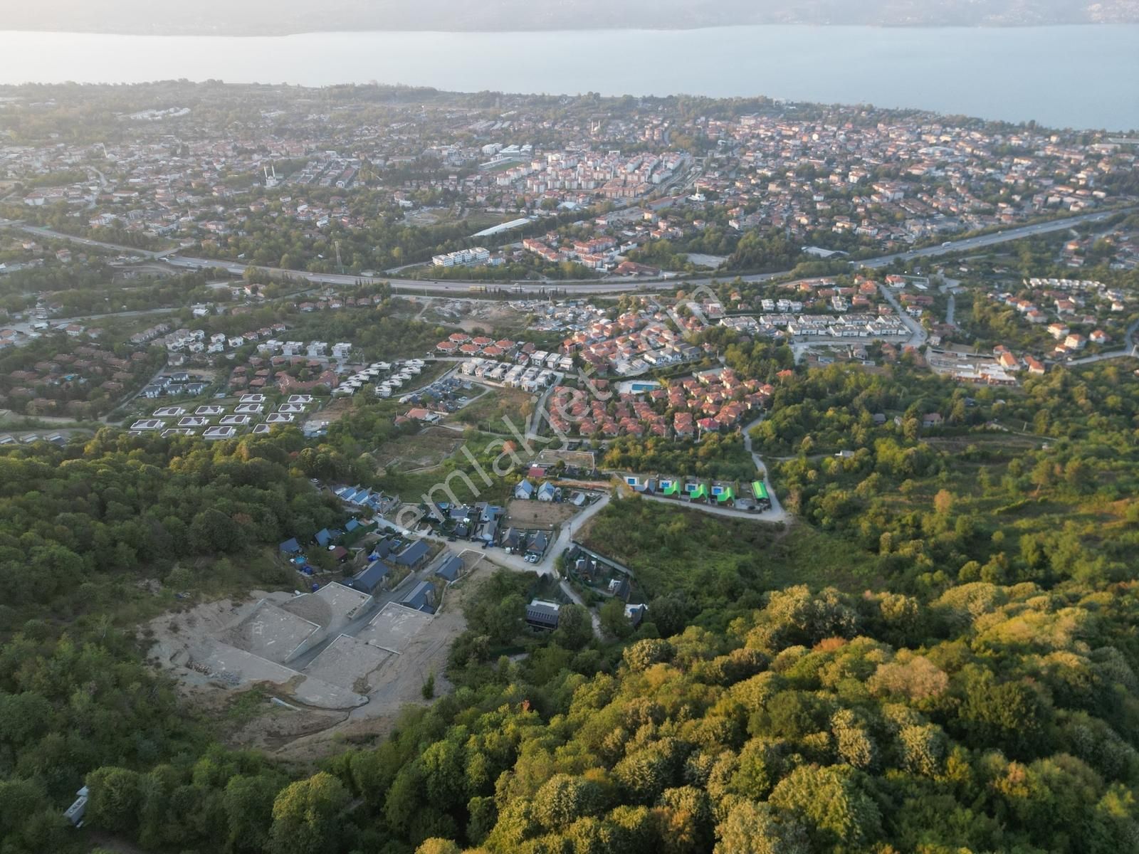 Turyaptan Sapanca Nailiye Merkeze Yakın Yatırmlık 2.469 M2 Arsa