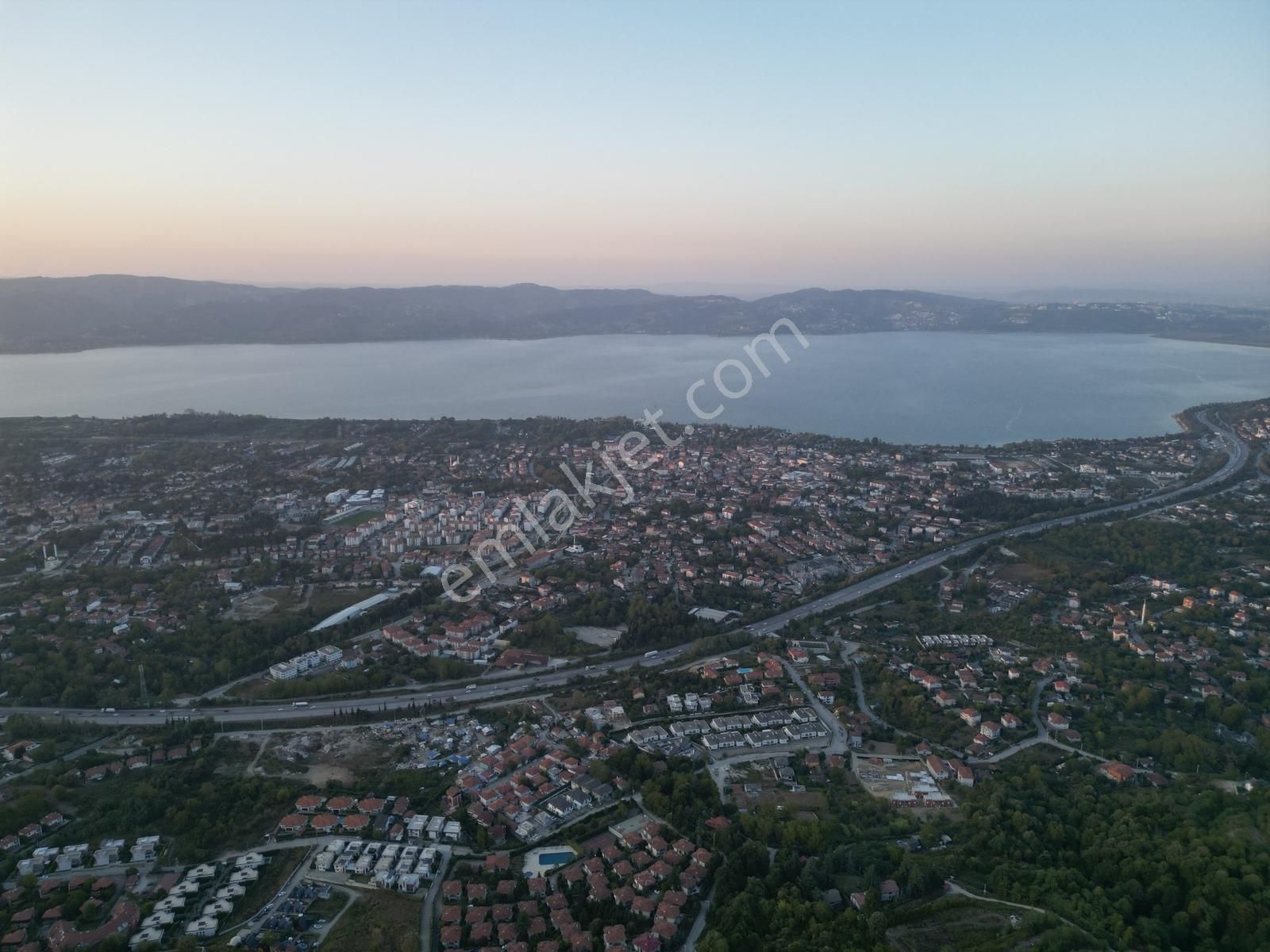 Turyaptan Sapanca Nailiye Merkeze Yakın Yatırmlık 2.469 M2 Arsa - Görsel 7