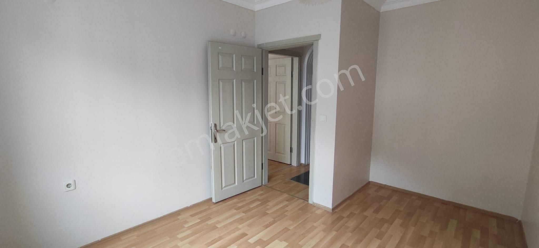 Elfi Den Paşaalanı Mahallesi Kiralık 3+1 Daire - Görsel 14