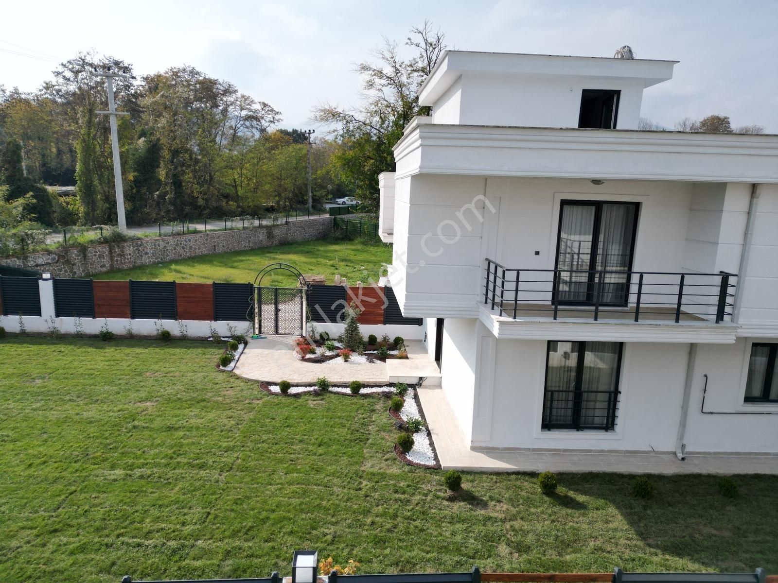 Turyap Sapanca İpekyolunda Özel Dizayn Müstakil Bahçeli 4+1villa - Görsel 18