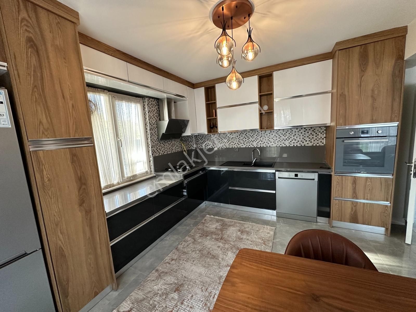 Turyap Sapanca İpekyolunda Özel Dizayn Müstakil Bahçeli 4+1villa - Görsel 13