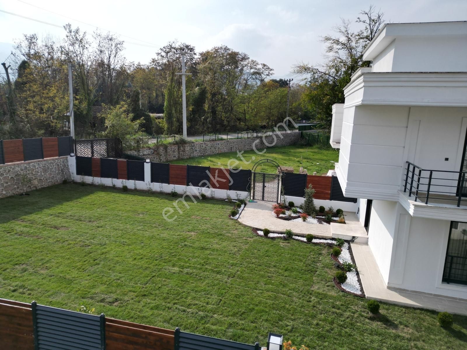 Turyap Sapanca İpekyolunda Özel Dizayn Müstakil Bahçeli 4+1villa - Görsel 22