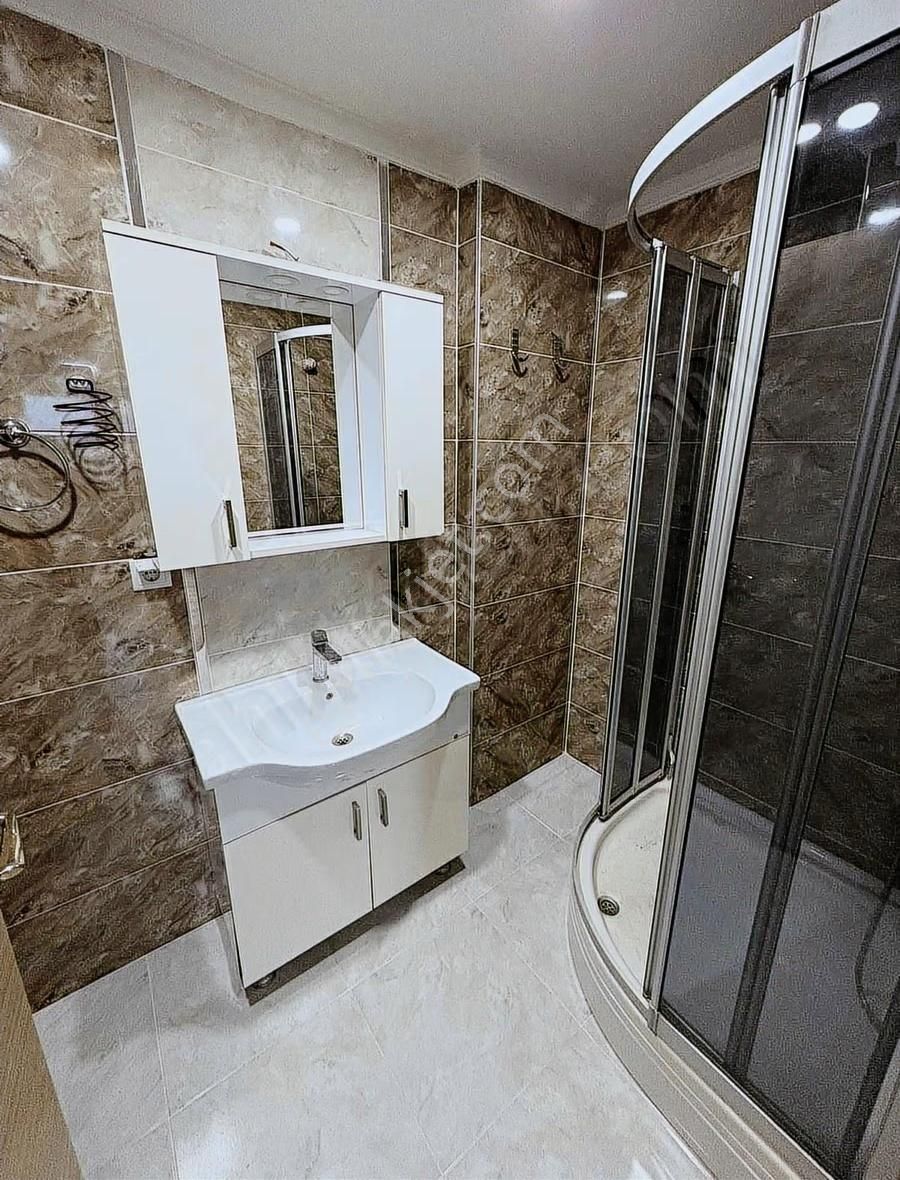 Serik Salı Pazarı Havuzlu Sitede Doğalgazlı 3+1 Kiralık Daire - Görsel 16