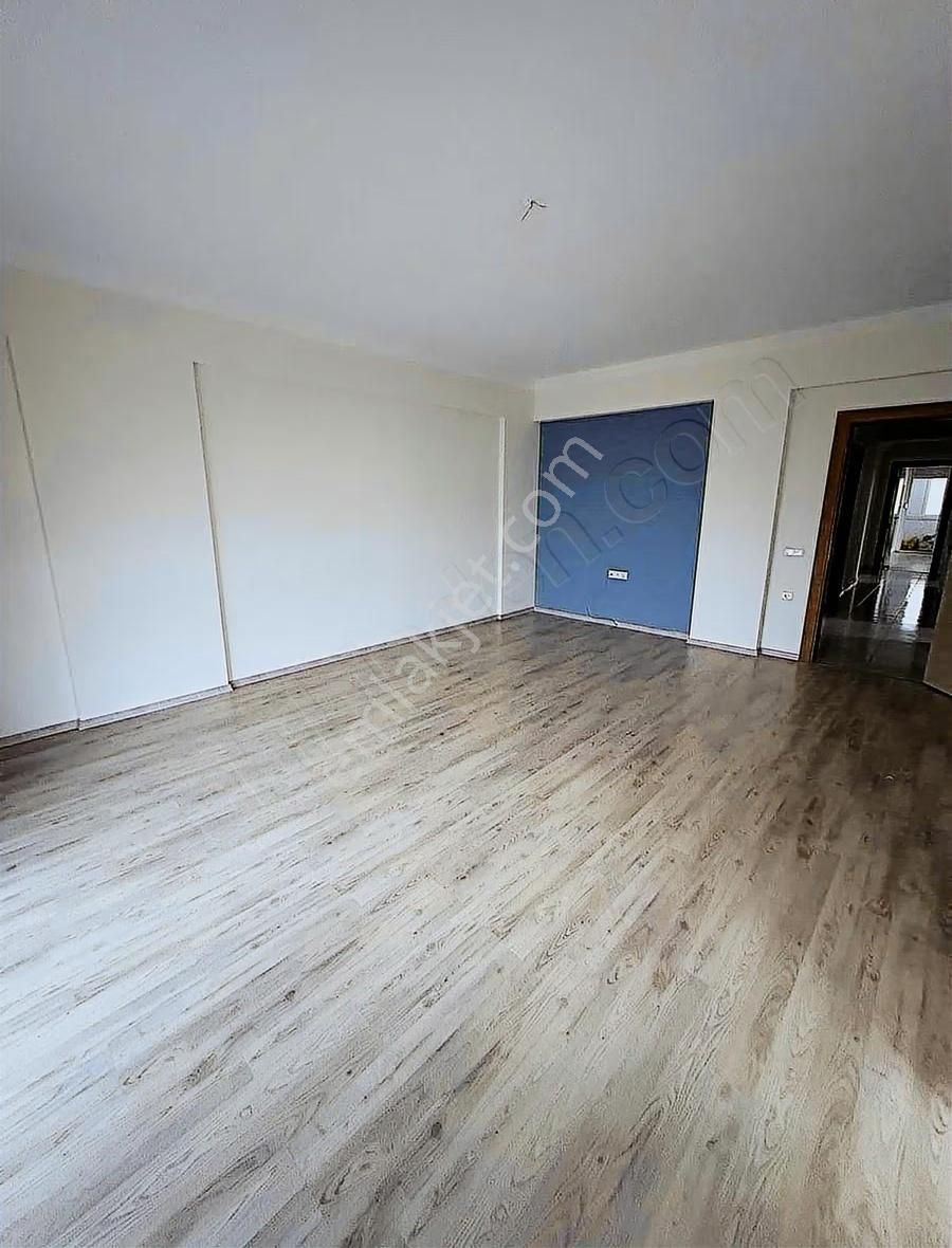 Serik Salı Pazarı Havuzlu Sitede Doğalgazlı 3+1 Kiralık Daire - Görsel 4