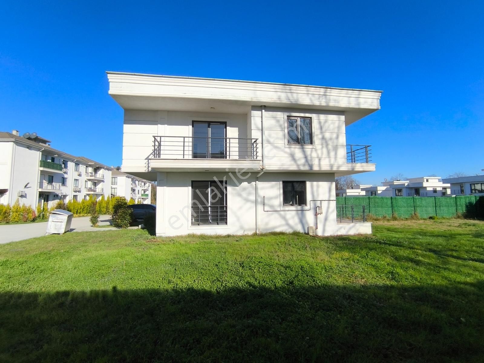 Turyap Sapanca İpekyolu Sitede Büyük Müstakil Bahçeli 4+1villa - Görsel 4