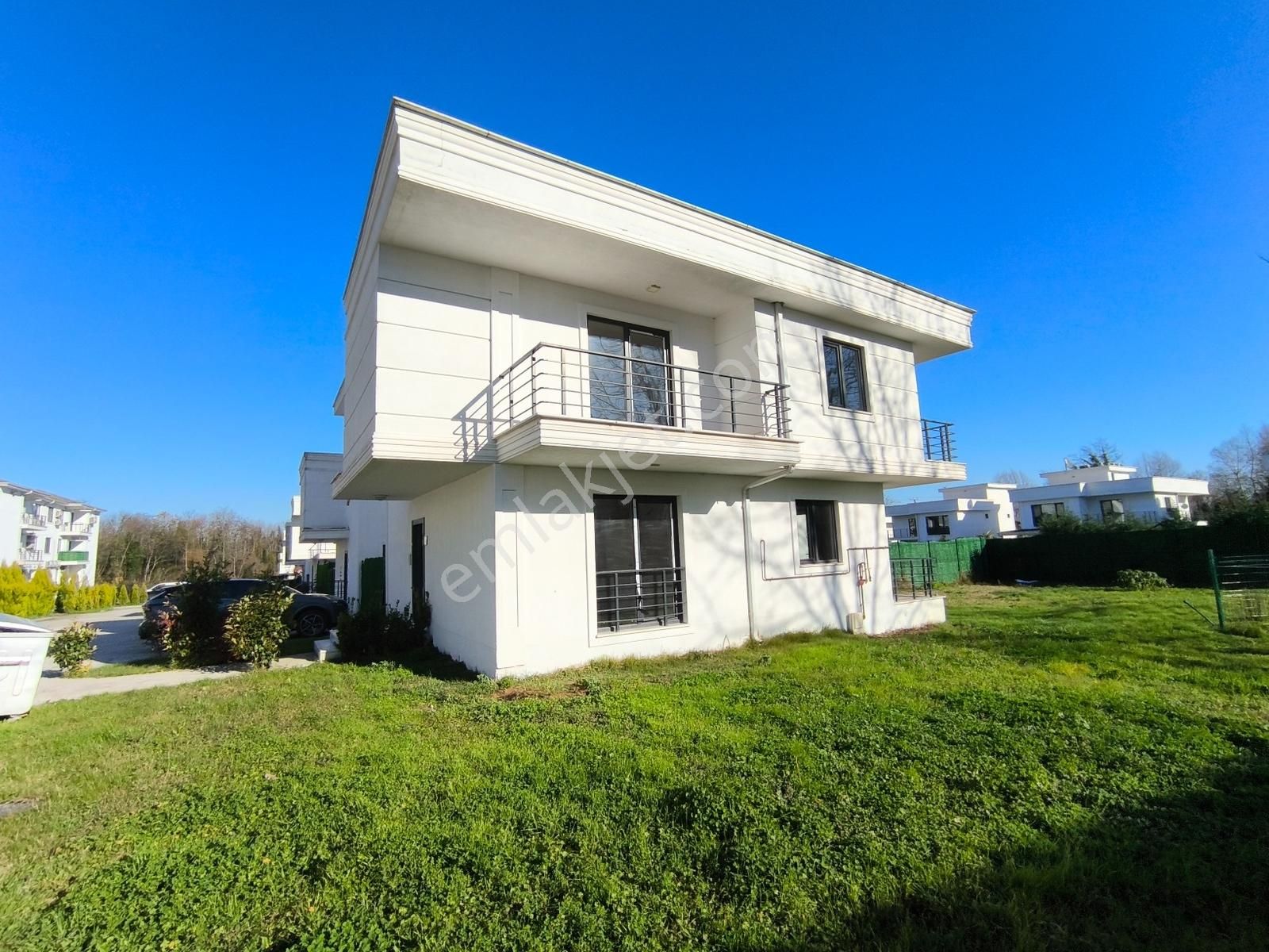 Turyap Sapanca İpekyolu Sitede Büyük Müstakil Bahçeli 4+1villa - Görsel 24