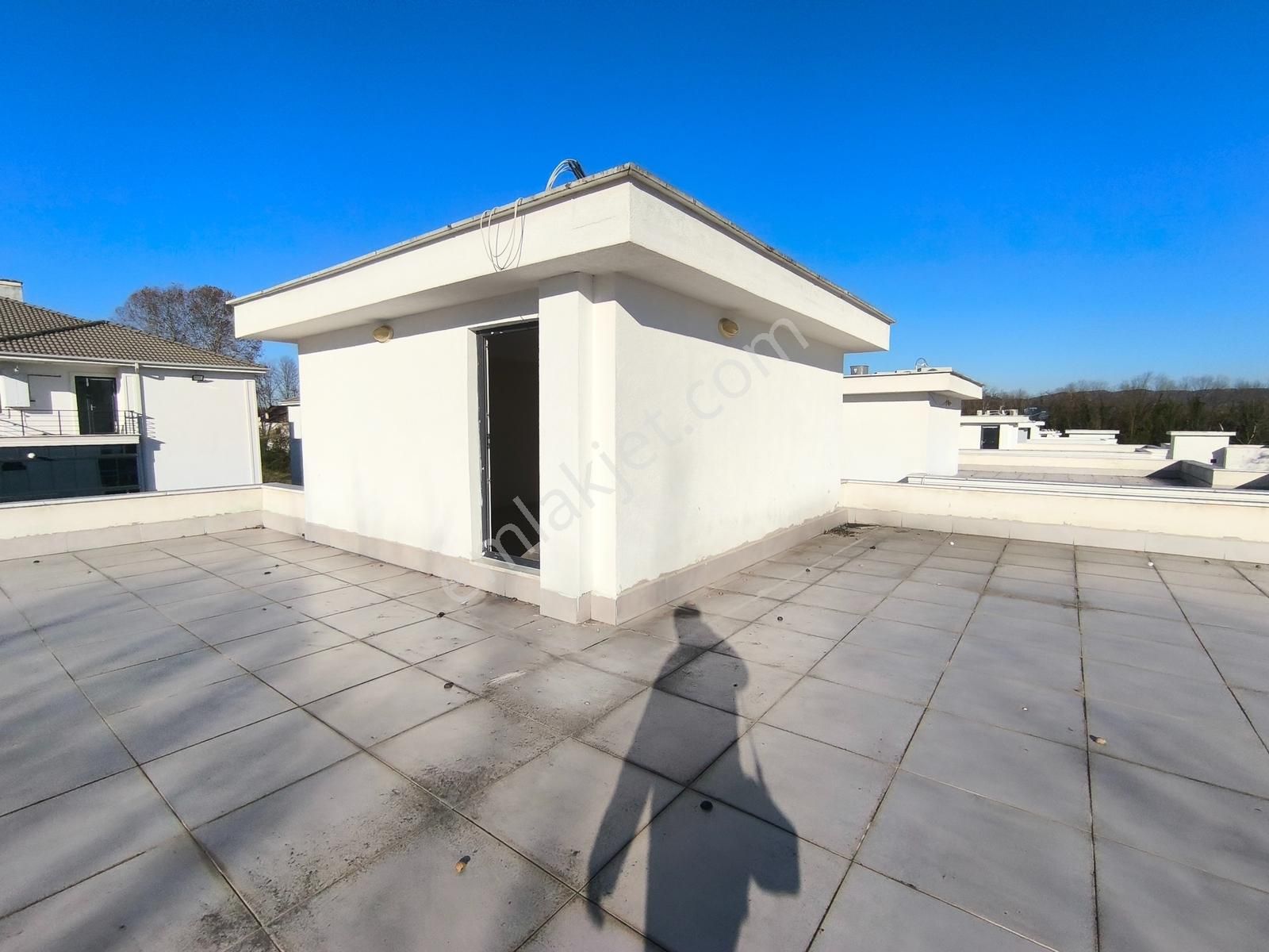 Turyap Sapanca İpekyolu Sitede Büyük Müstakil Bahçeli 4+1villa - Görsel 35