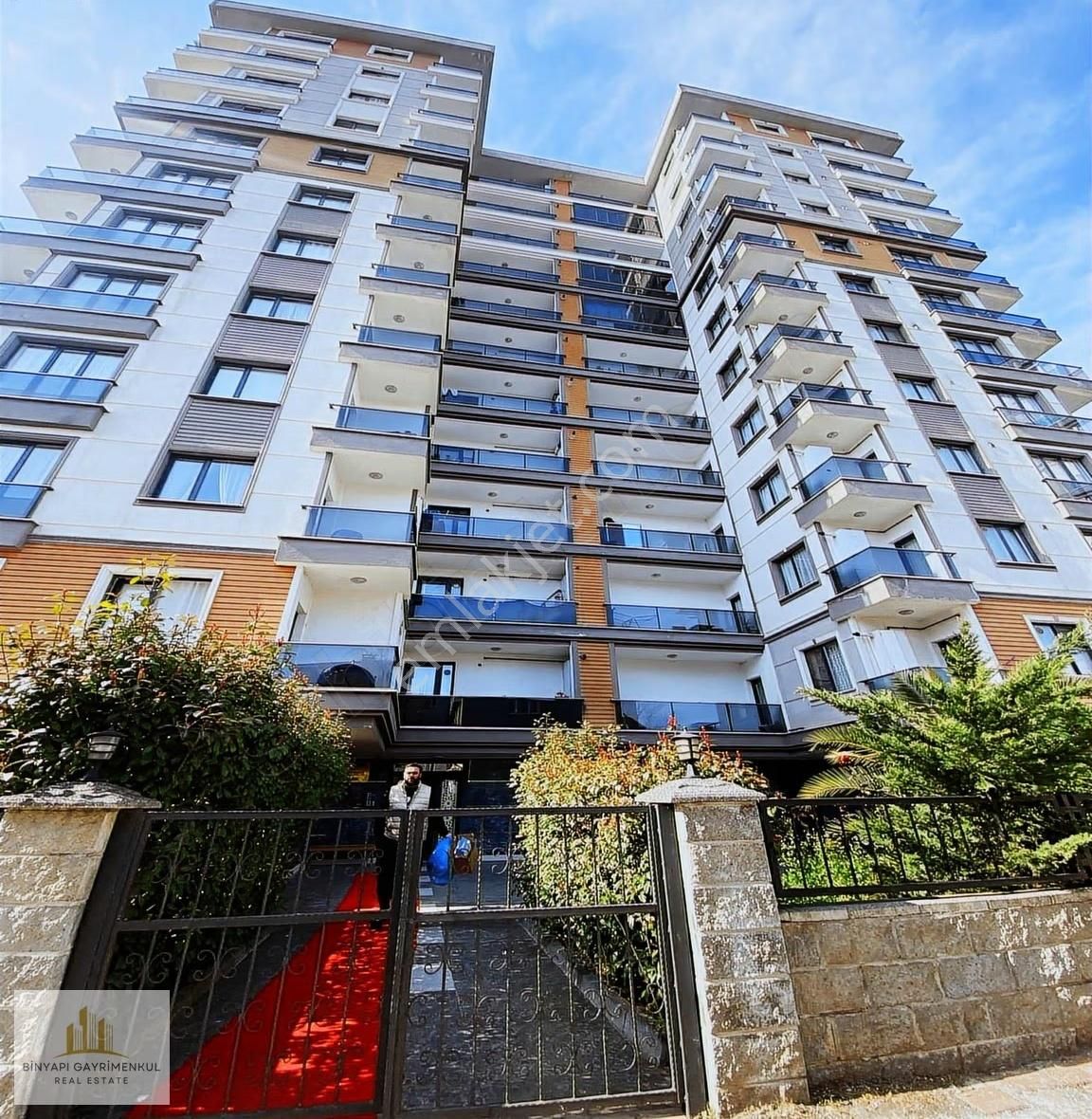 Çekmeköy Taşdelen'de Butik Site İçinde Şık Kullanışlı Arakat 1+1