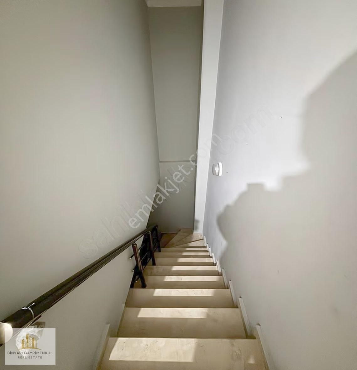 Sancaktepe'de Sarıgazi Metro Durağına Yürüme Şık Kullanışlı 3+1! - Görsel 7