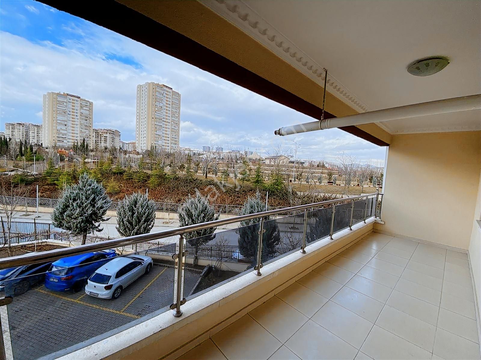 Serhat Erkam Evlerinde Satılık 3+1 Daire - Görsel 27