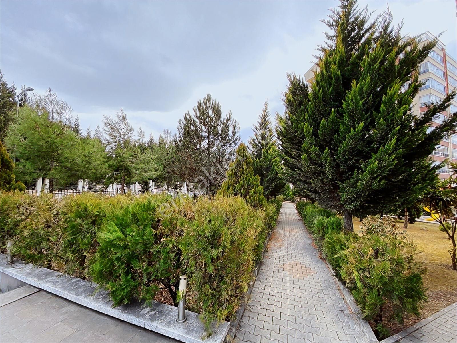 Serhat Erkam Evlerinde Satılık 3+1 Daire - Görsel 25