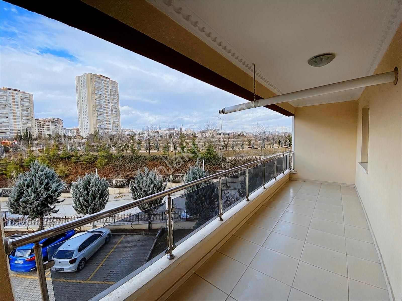 Serhat Erkam Evlerinde Satılık 3+1 Daire - Görsel 5