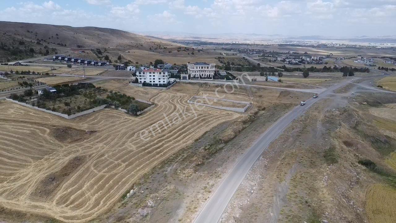 İmaremlak2'den Saray Manzaralı Villaların İçerisinde Satılıkarsa - Görsel 9