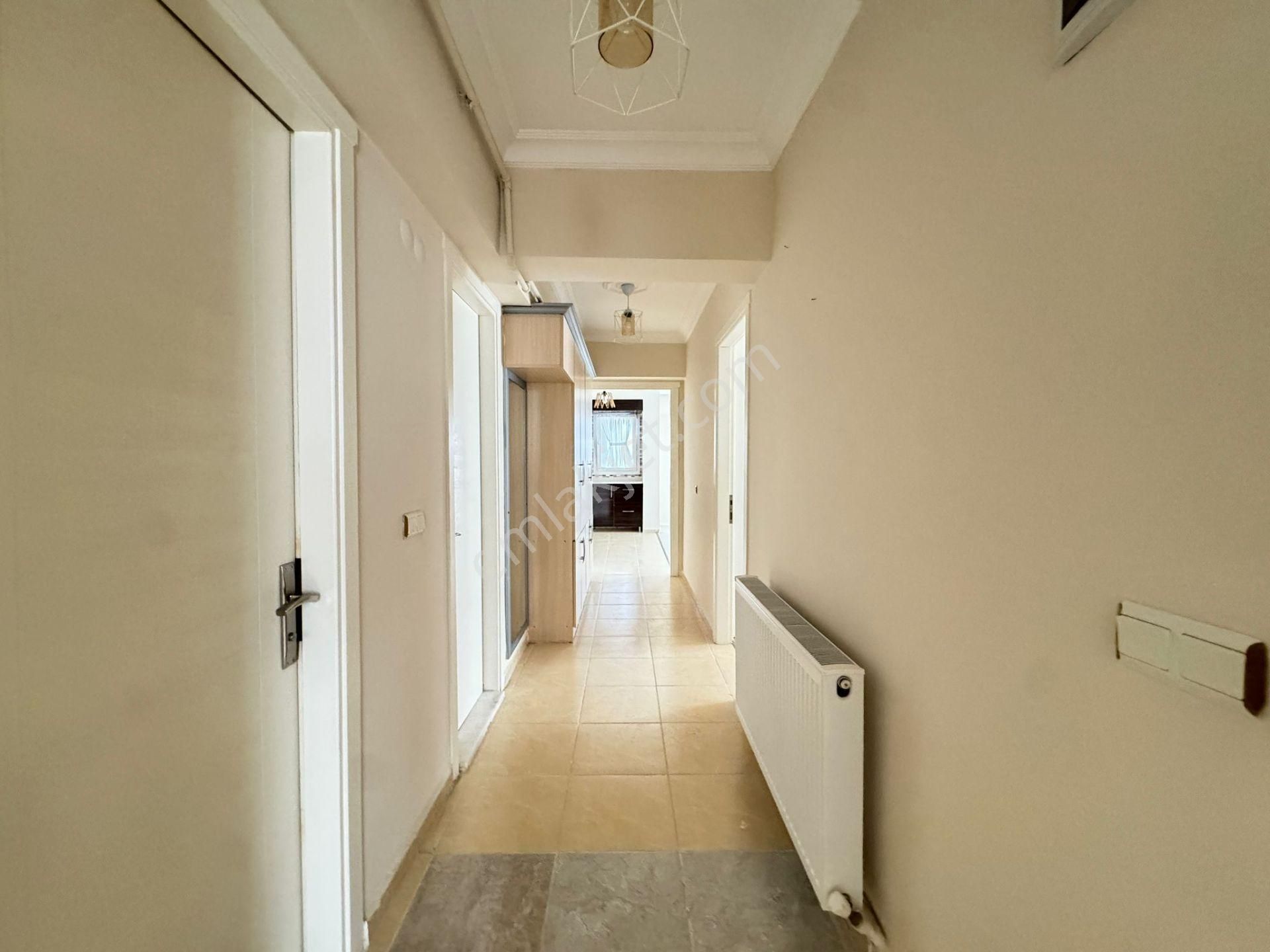 Kuşadası'nda 3+1 Önü Açık Cam Balkonlu Geniş Satılık Lüks Daire - Görsel 25