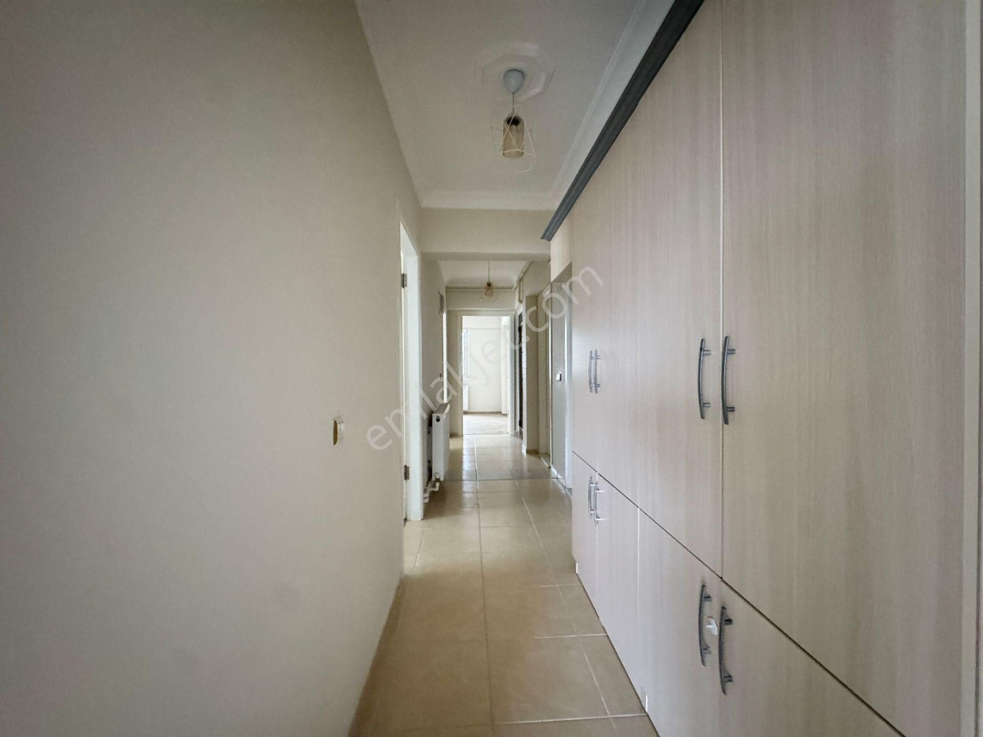 Kuşadası'nda 3+1 Önü Açık Cam Balkonlu Geniş Satılık Lüks Daire - Görsel 32