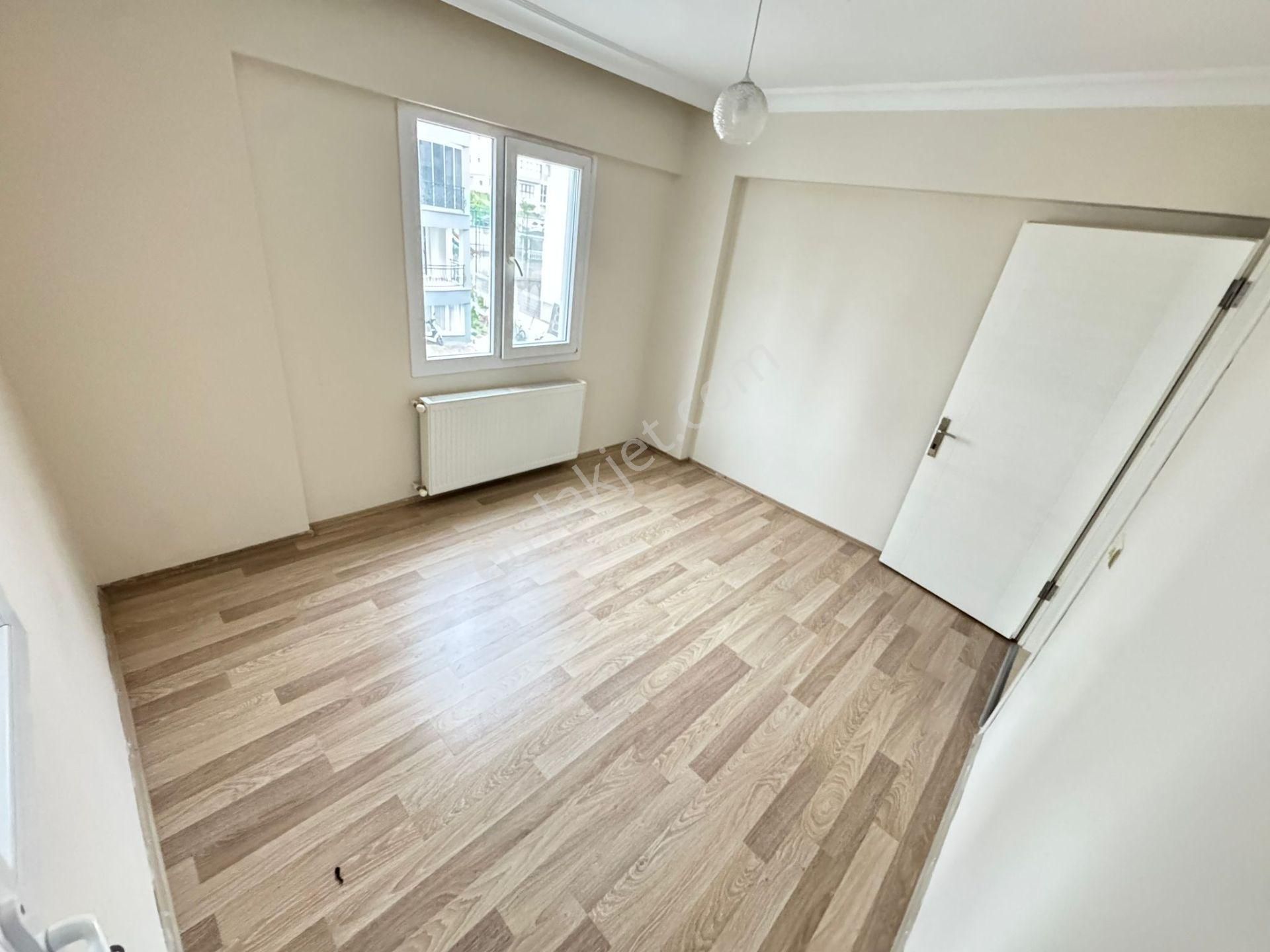 Kuşadası'nda 3+1 Önü Açık Cam Balkonlu Geniş Satılık Lüks Daire - Görsel 22