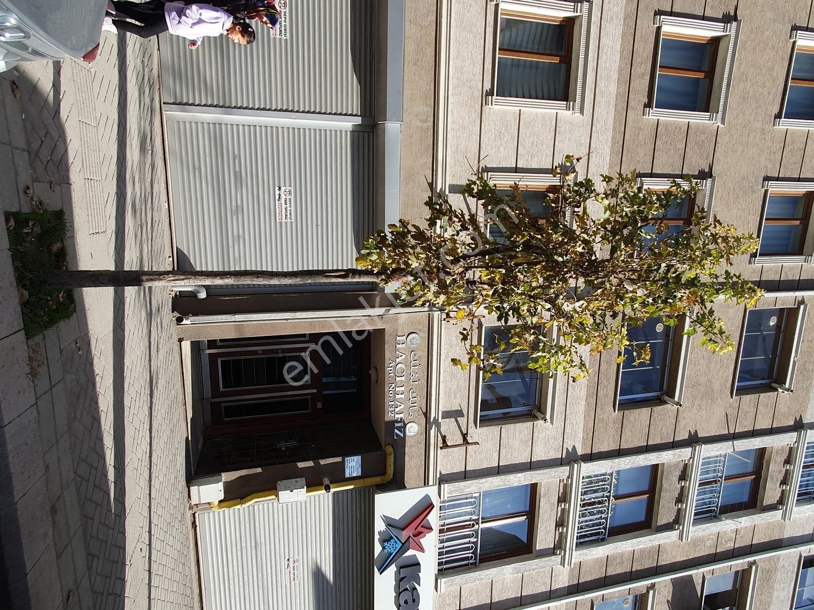 Gazi Yakup Satar Cd. Üzeri Geniş, Ebeveyn Banyolu Kiralık 3+1 - Görsel 24