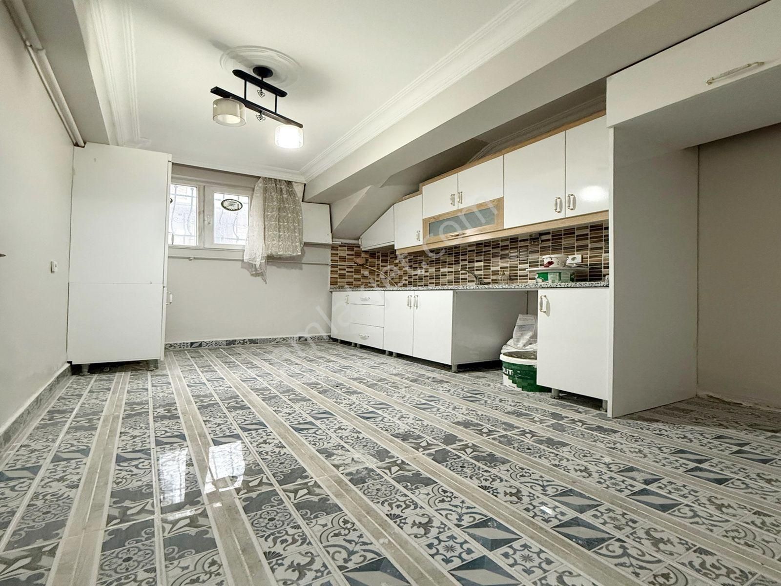 Yunus Emre Mahallesi 2+1 Kiralık Daire Bahçeli Temiz Kaçırılmaz!