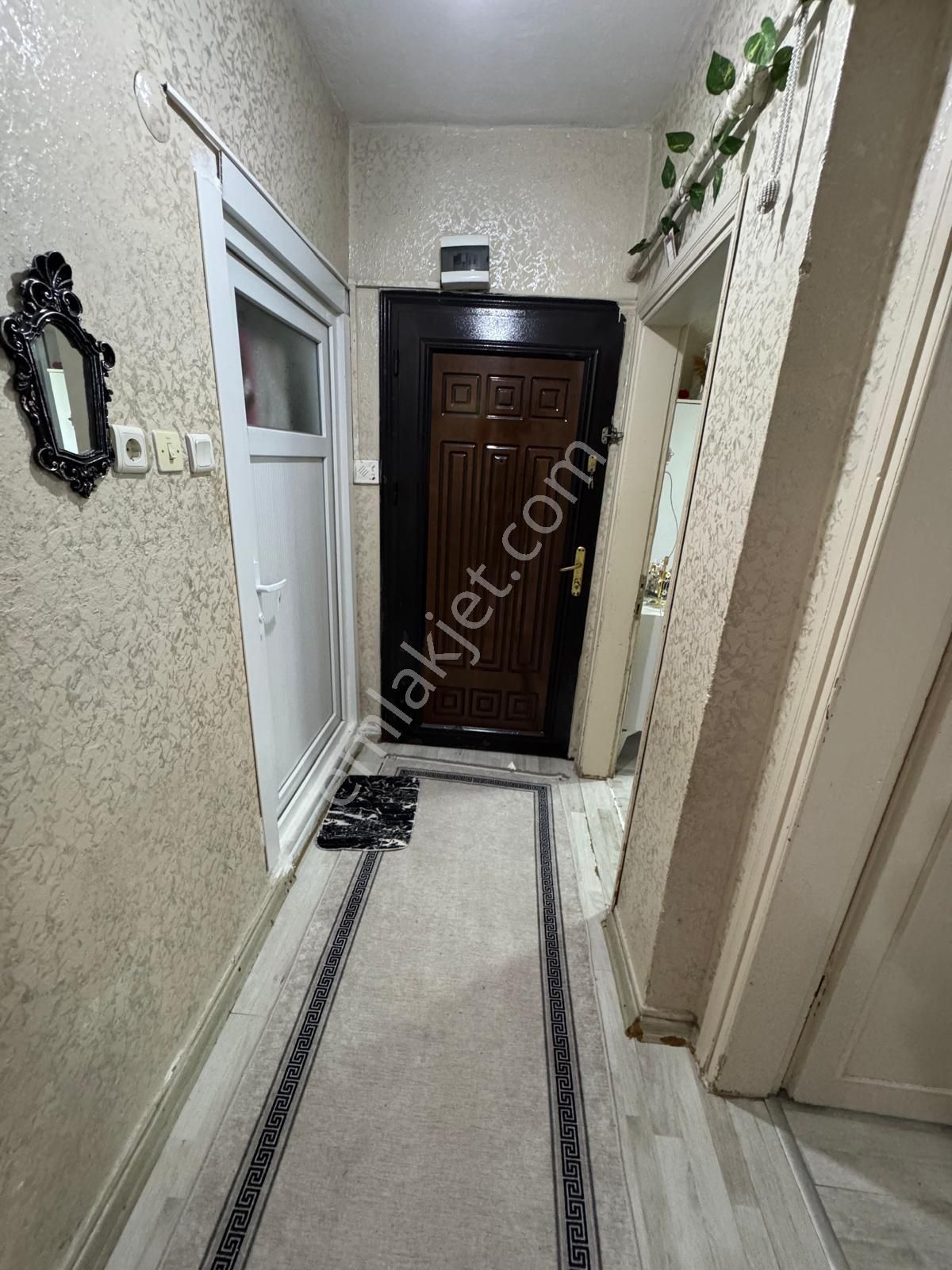 Üç Kardeşler'den İsmetpaşa Mh 1+1 70m2 Masrafsız Ara Kat Daire - Görsel 4