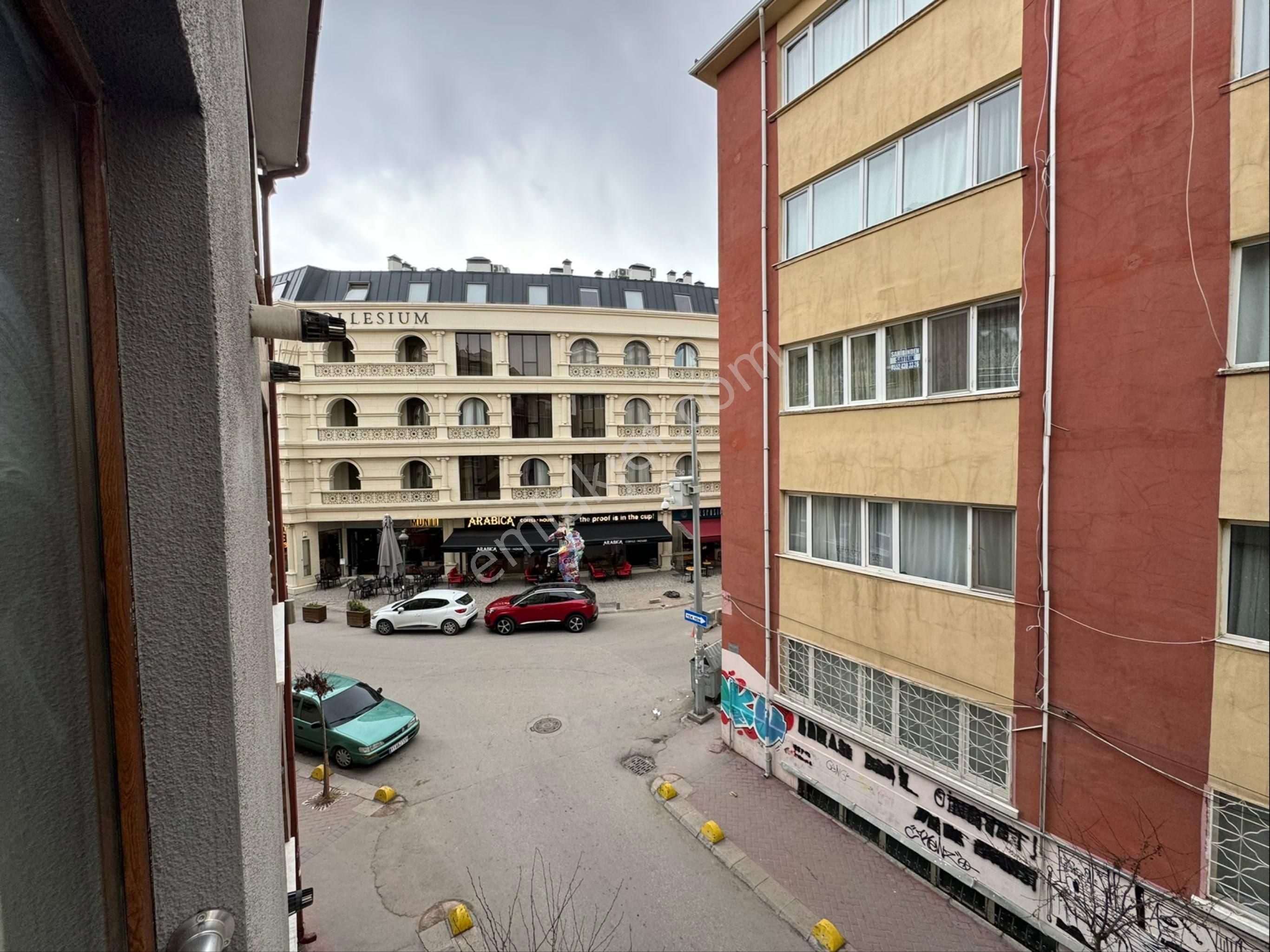 Pera'dan Espark Ve Collesium Arası Kiralık 2+1 Daire - Görsel 8