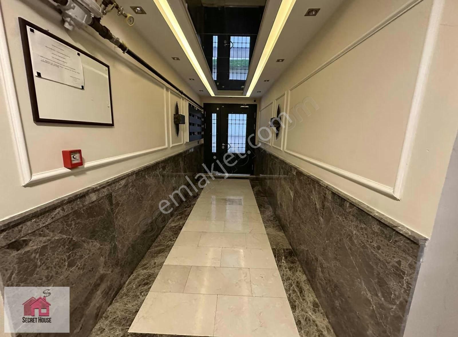 Secret House'dan Çekmece Cadde Üzeri Sıfır Yapı 2+1 Arakat - Görsel 18