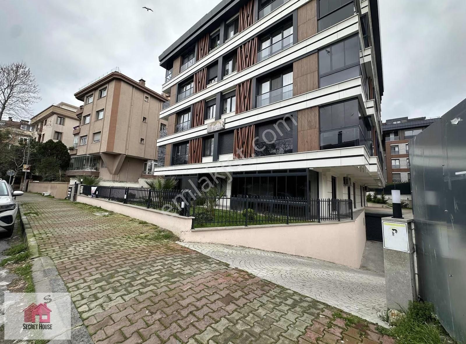 Secret House'dan Çekmece Cadde Üzeri Sıfır Yapı 2+1 Arakat - Görsel 17