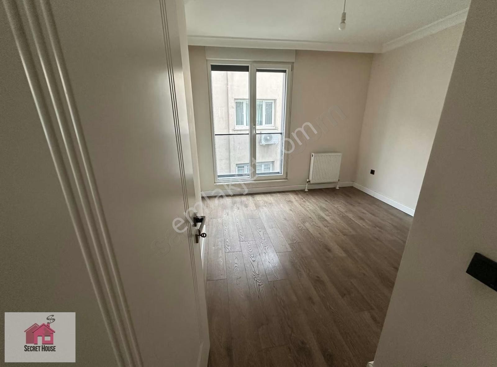 Secret House'dan Çekmece Cadde Üzeri Sıfır Yapı 2+1 Arakat - Görsel 23