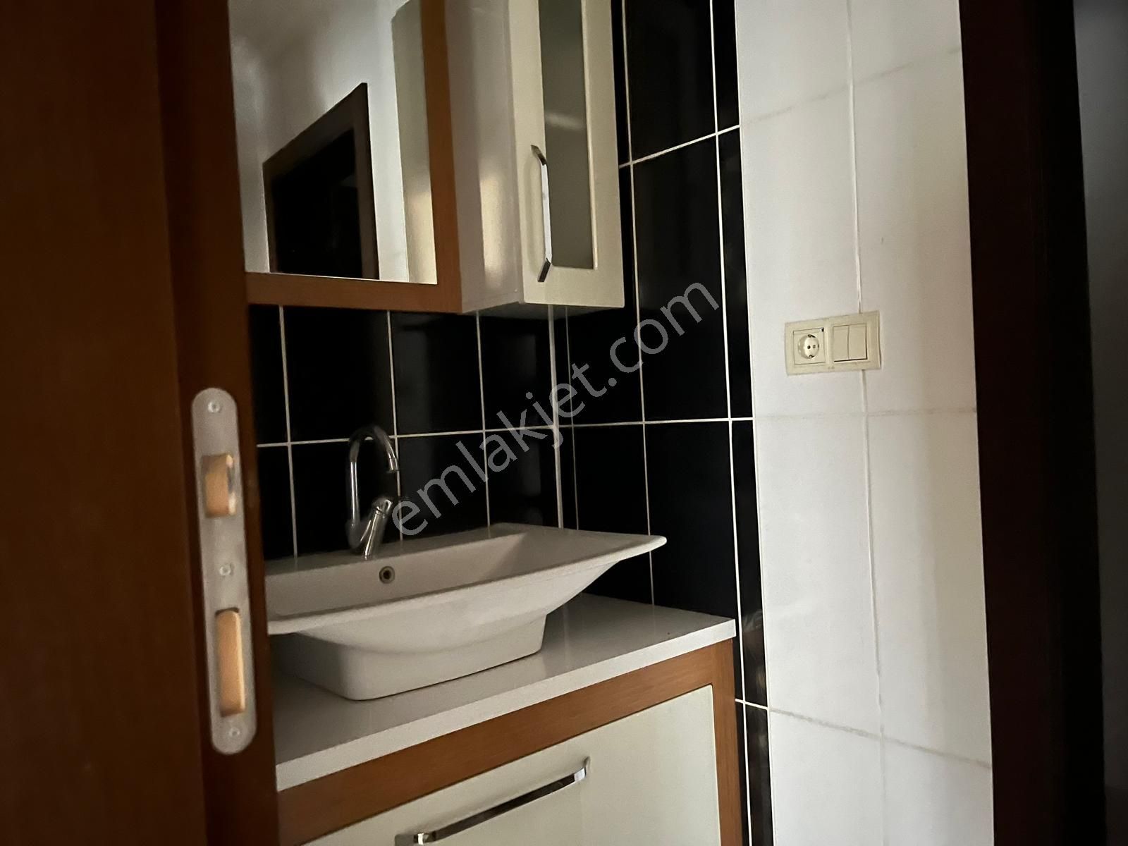 Sancak Mh Ataşehir Sitesinde 3+1 İçerisi Full Yapılı Kiralık Daire - Görsel 18