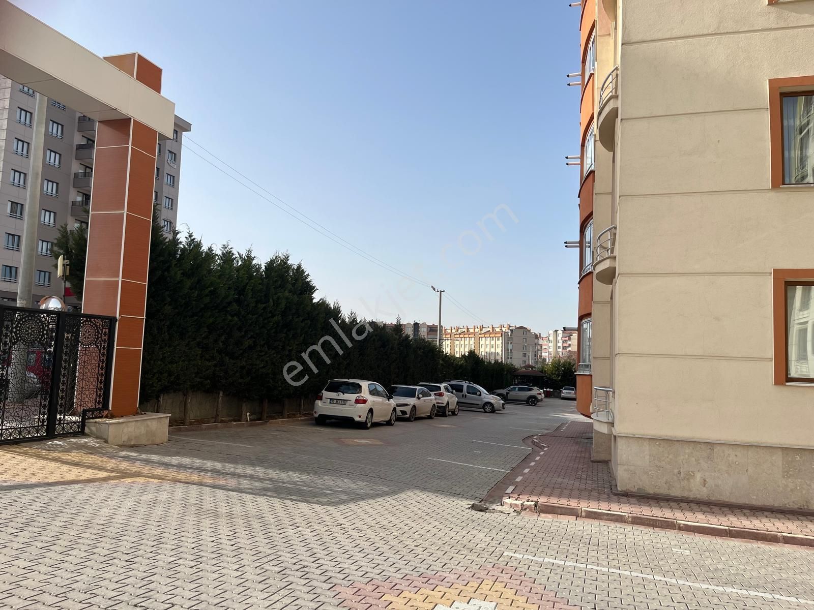 Sancak Mh Ataşehir Sitesinde 3+1 İçerisi Full Yapılı Kiralık Daire - Görsel 7