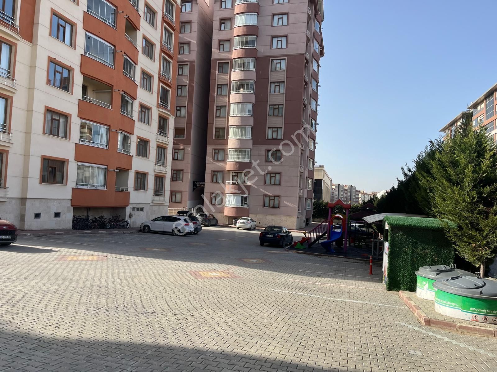 Sancak Mh Ataşehir Sitesinde 3+1 İçerisi Full Yapılı Kiralık Daire