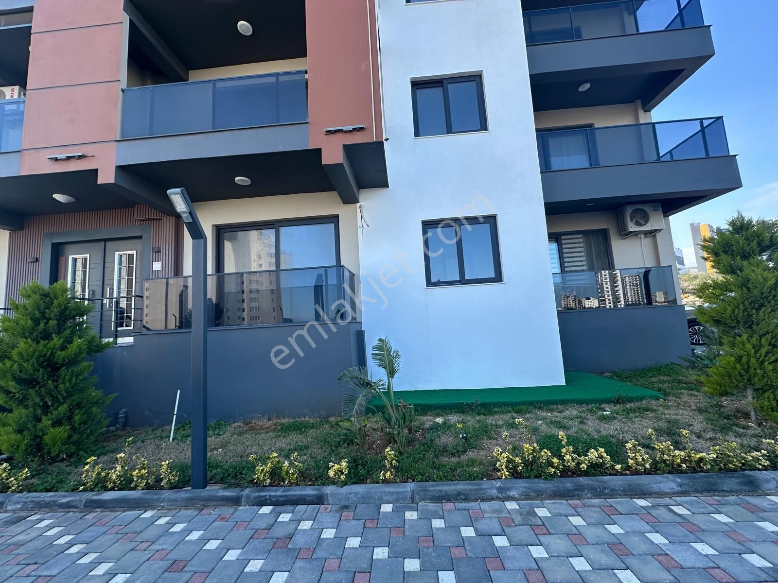 Ayaş Erdemli'de Havuz Manzaralı, 1+1 Yazlık Daire - Görsel 29