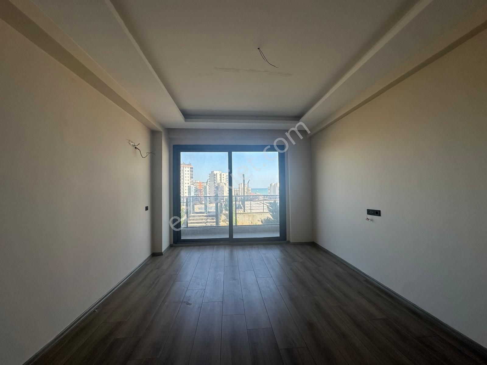 Ayaş Erdemli'de Havuz Manzaralı, 1+1 Yazlık Daire - Görsel 7