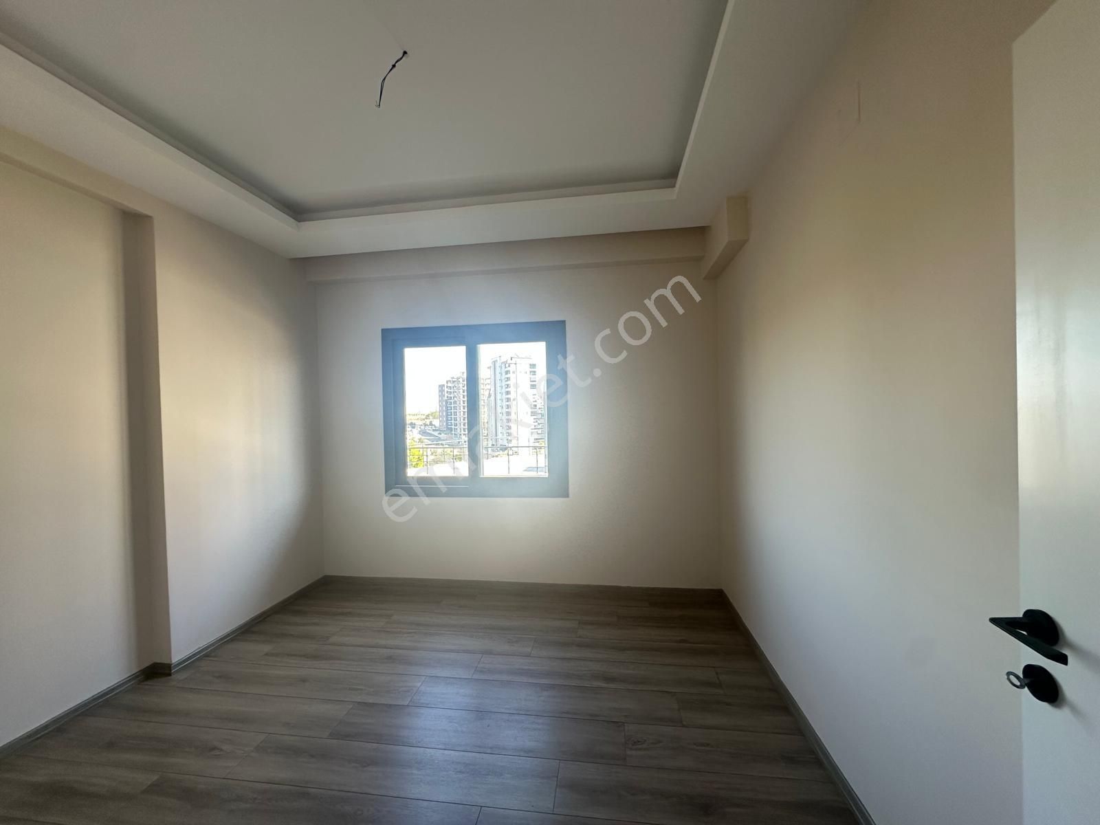 Ayaş Erdemli'de Havuz Manzaralı, 1+1 Yazlık Daire - Görsel 11