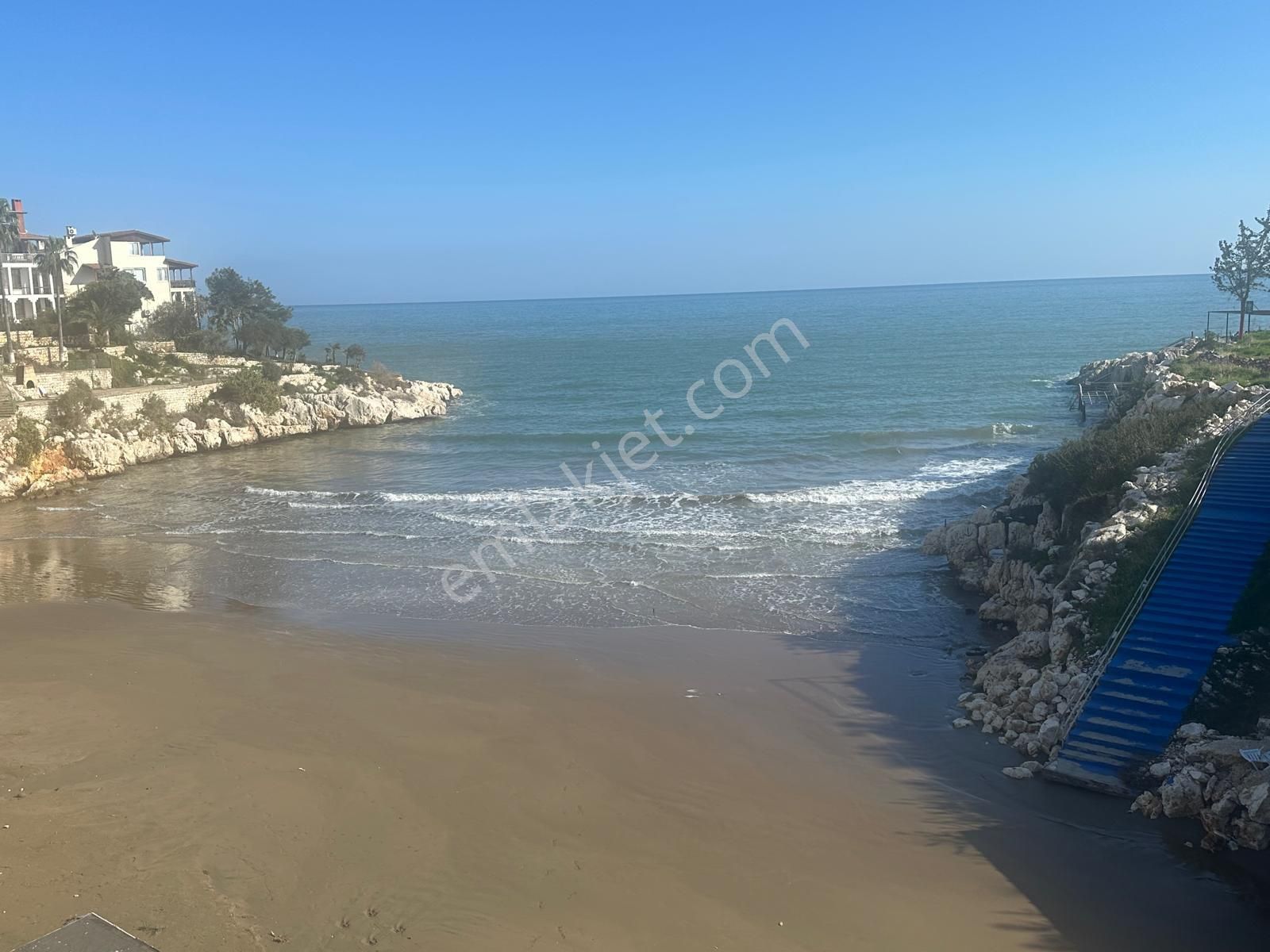 Ayaş Erdemli'de Havuz Manzaralı, 1+1 Yazlık Daire - Görsel 32