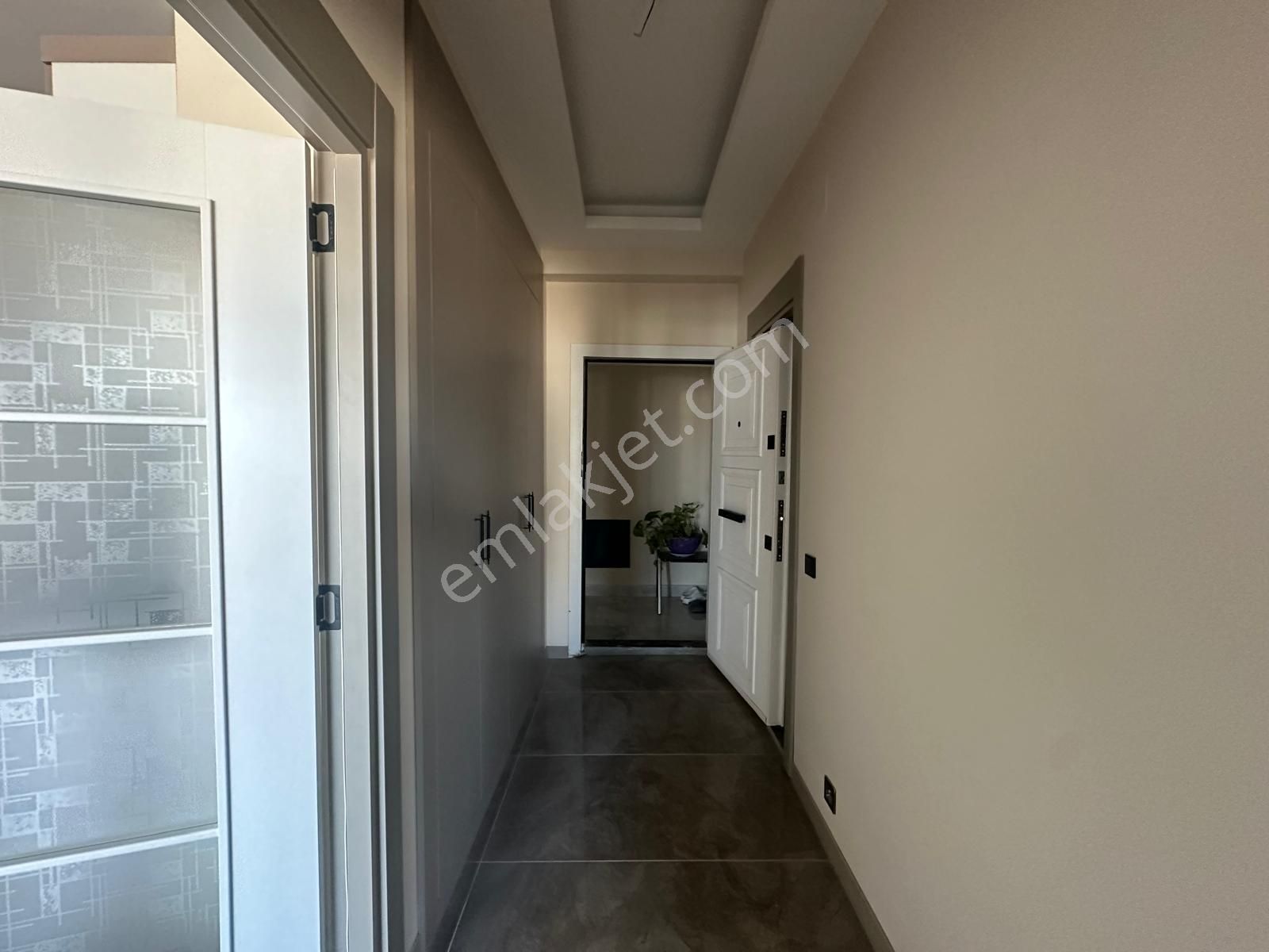 Ayaş Erdemli'de Havuz Manzaralı, 1+1 Yazlık Daire - Görsel 14