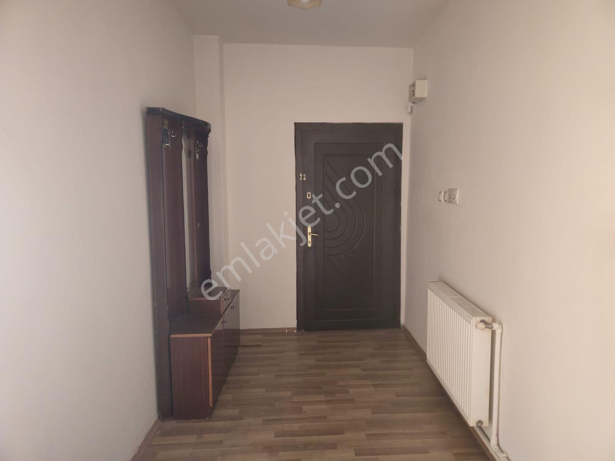 Reşadiye Mah. Türbe Karşısı Kiralık 2+1 Geniş Daire - Görsel 8