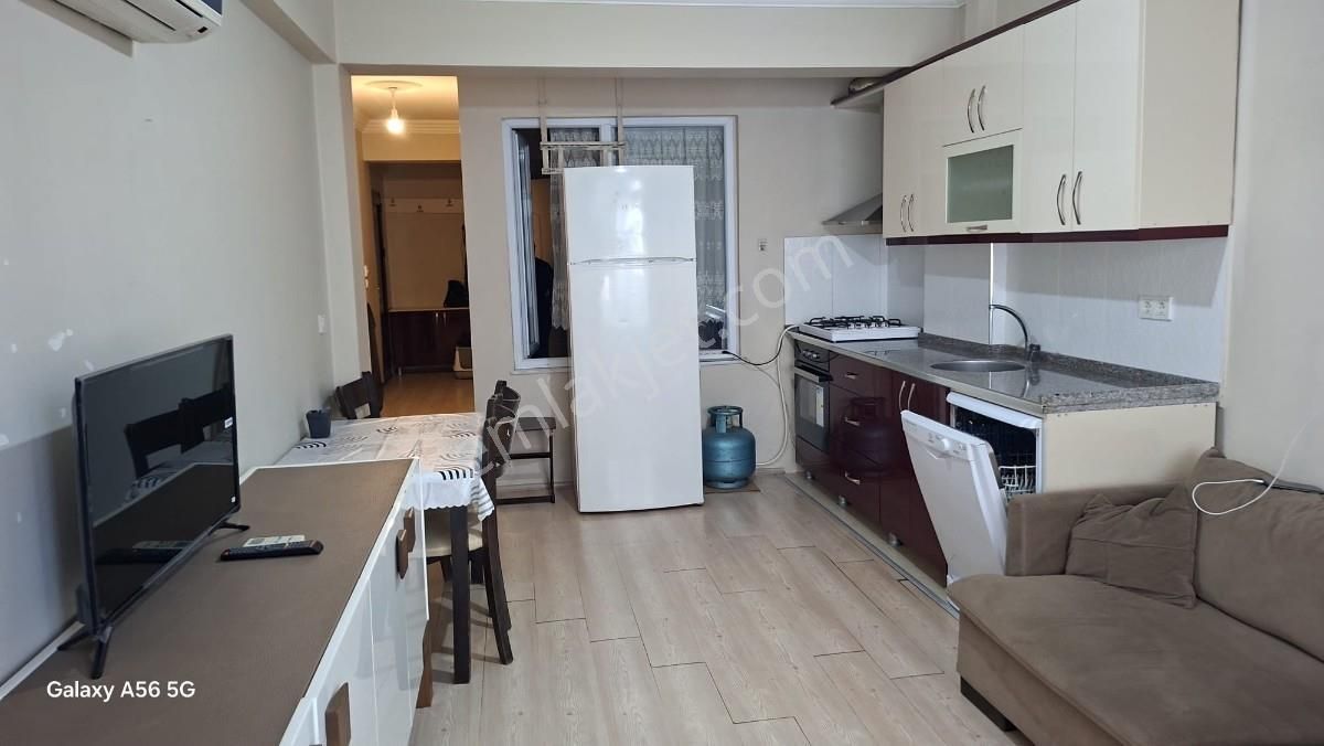 Hasanağa Bahçesi Yakını Eşyalı 1+1 Kiralık Daire - Görsel 3