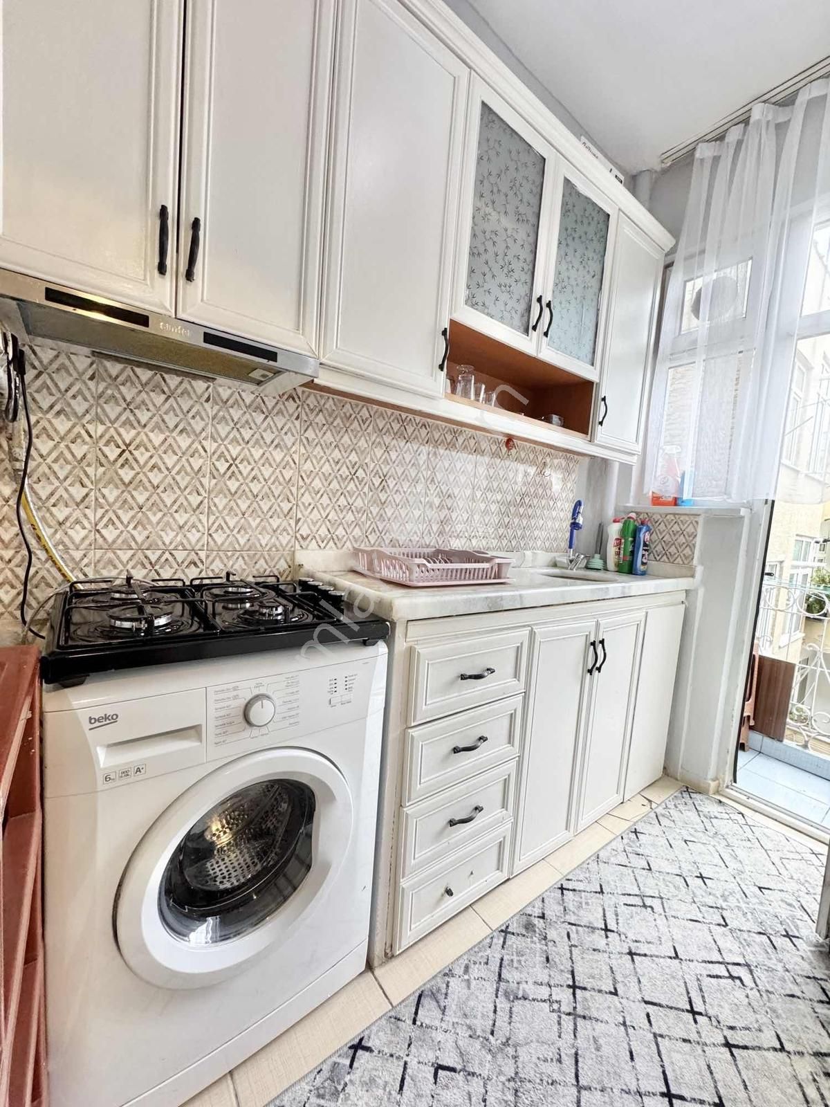 Hastane Ve Marmaray Eşyalı Yakını Kiralık 1+1 Daire - Görsel 8