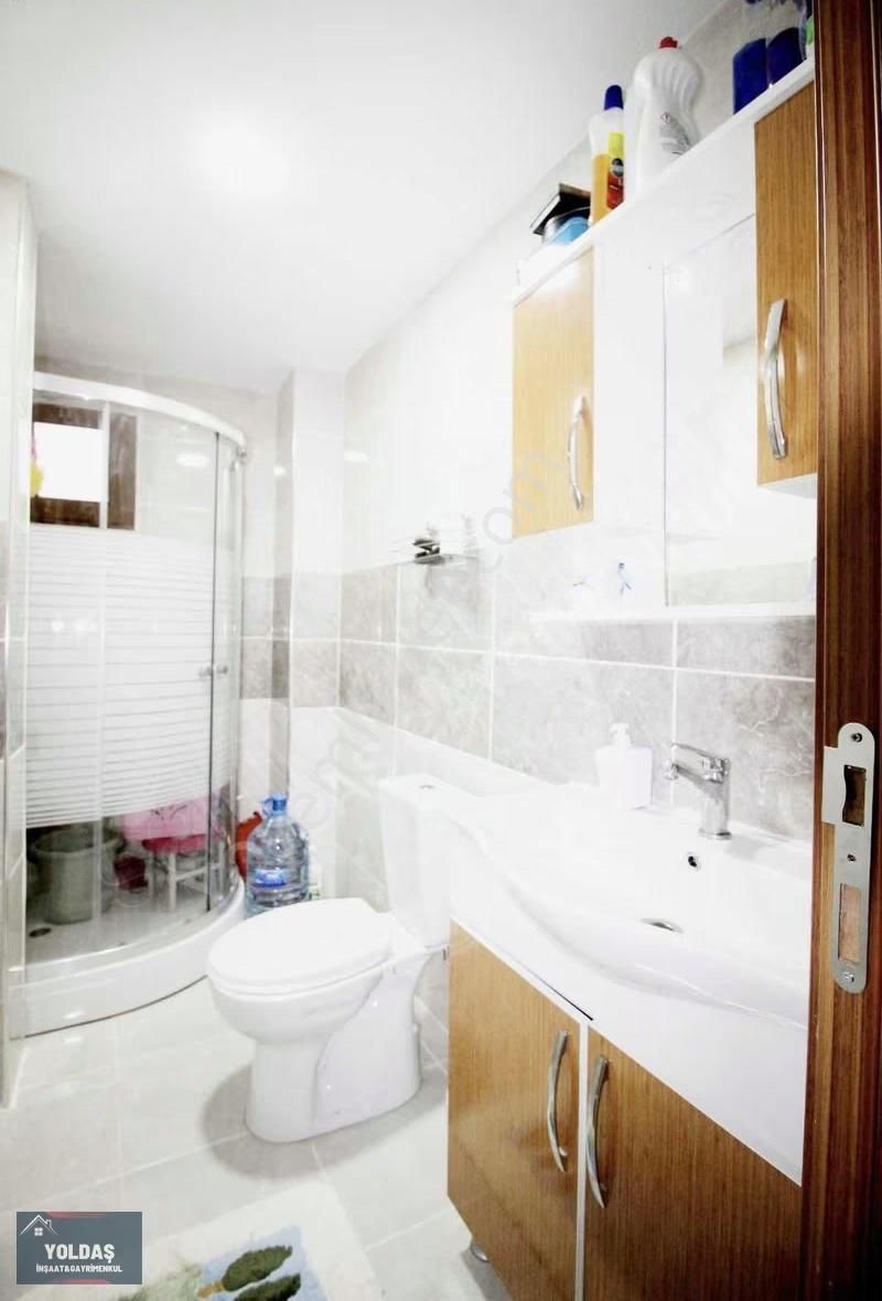 Yoldaş İnş Satılık 2+1 90 M2 Kot/1 Daire Yüksek Giriş Gibi Daire - Görsel 4