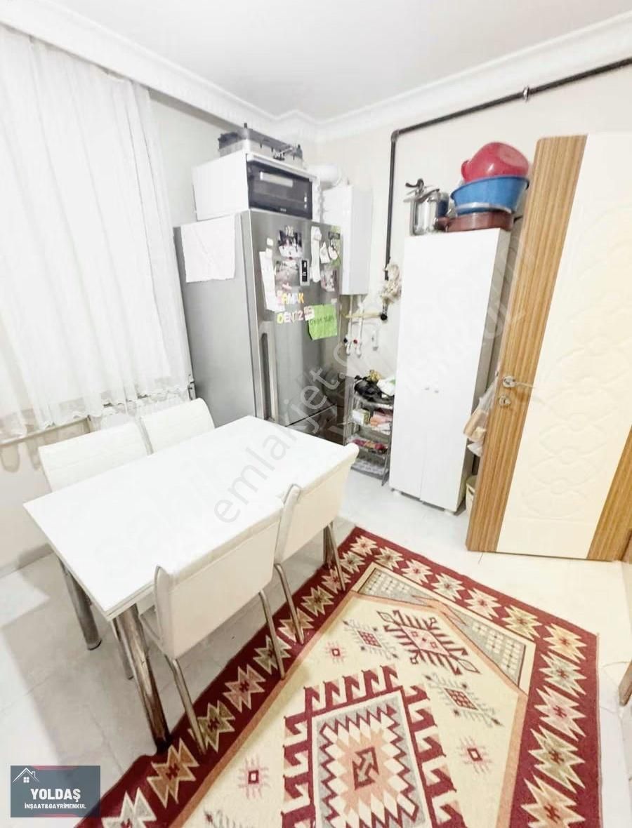 Yoldaş İnş Satılık 2+1 90 M2 Kot/1 Daire Yüksek Giriş Gibi Daire - Görsel 5