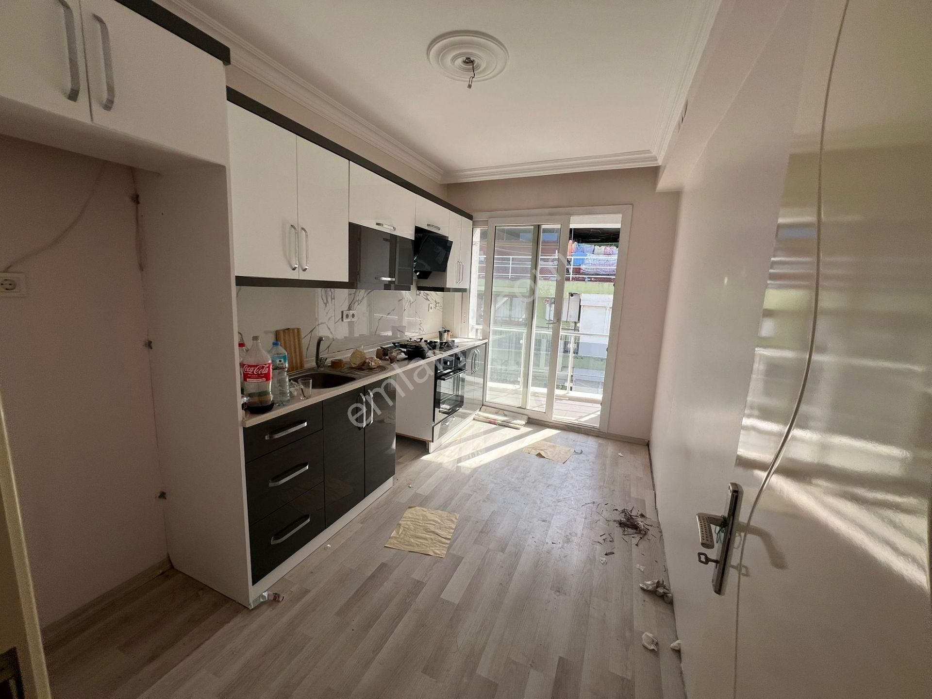 Konak Ulubatlı Mah.de 2+0 Ayrı Mutfak Balkonlu Havadar Ferah Kiralık Daire - Görsel 9
