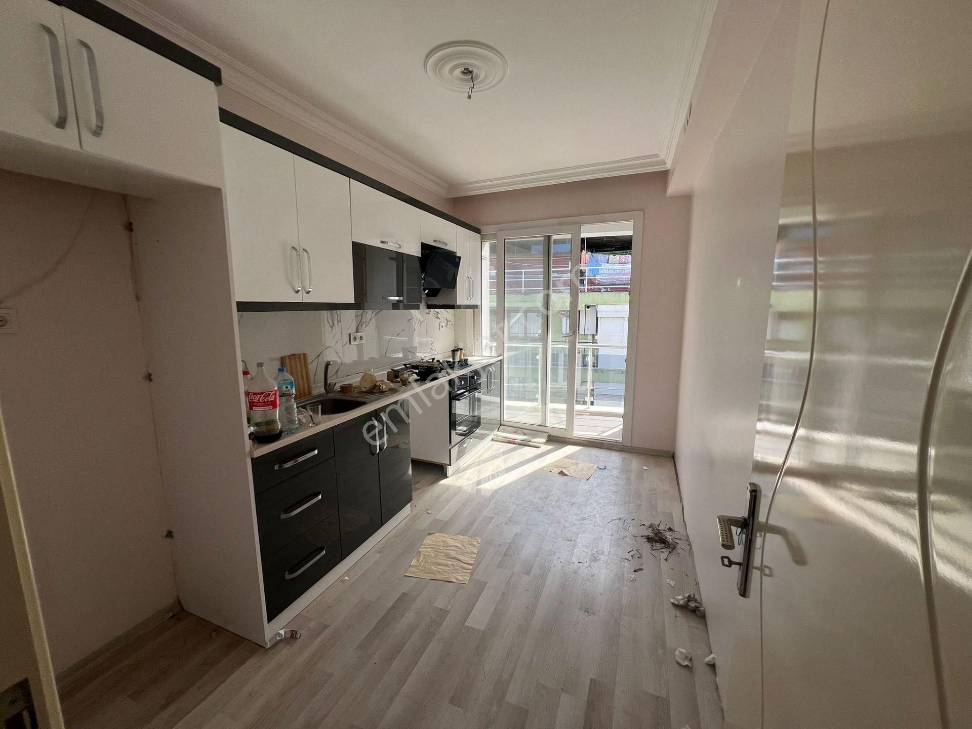 Konak Ulubatlı Mah.de 2+0 Ayrı Mutfak Balkonlu Havadar Ferah Kiralık Daire - Görsel 11