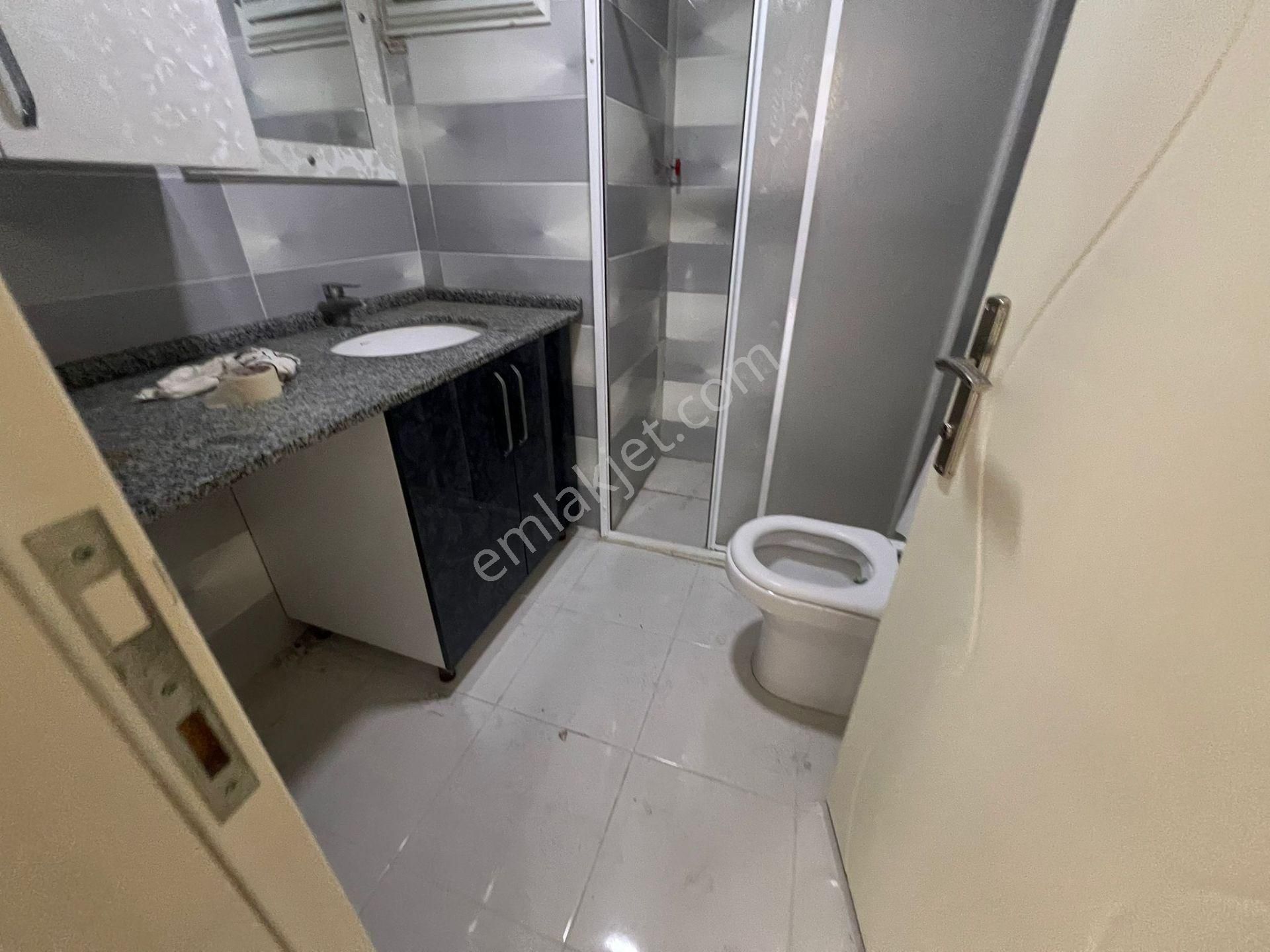 Konak Ulubatlı Mah.de 2+0 Ayrı Mutfak Balkonlu Havadar Ferah Kiralık Daire - Görsel 15