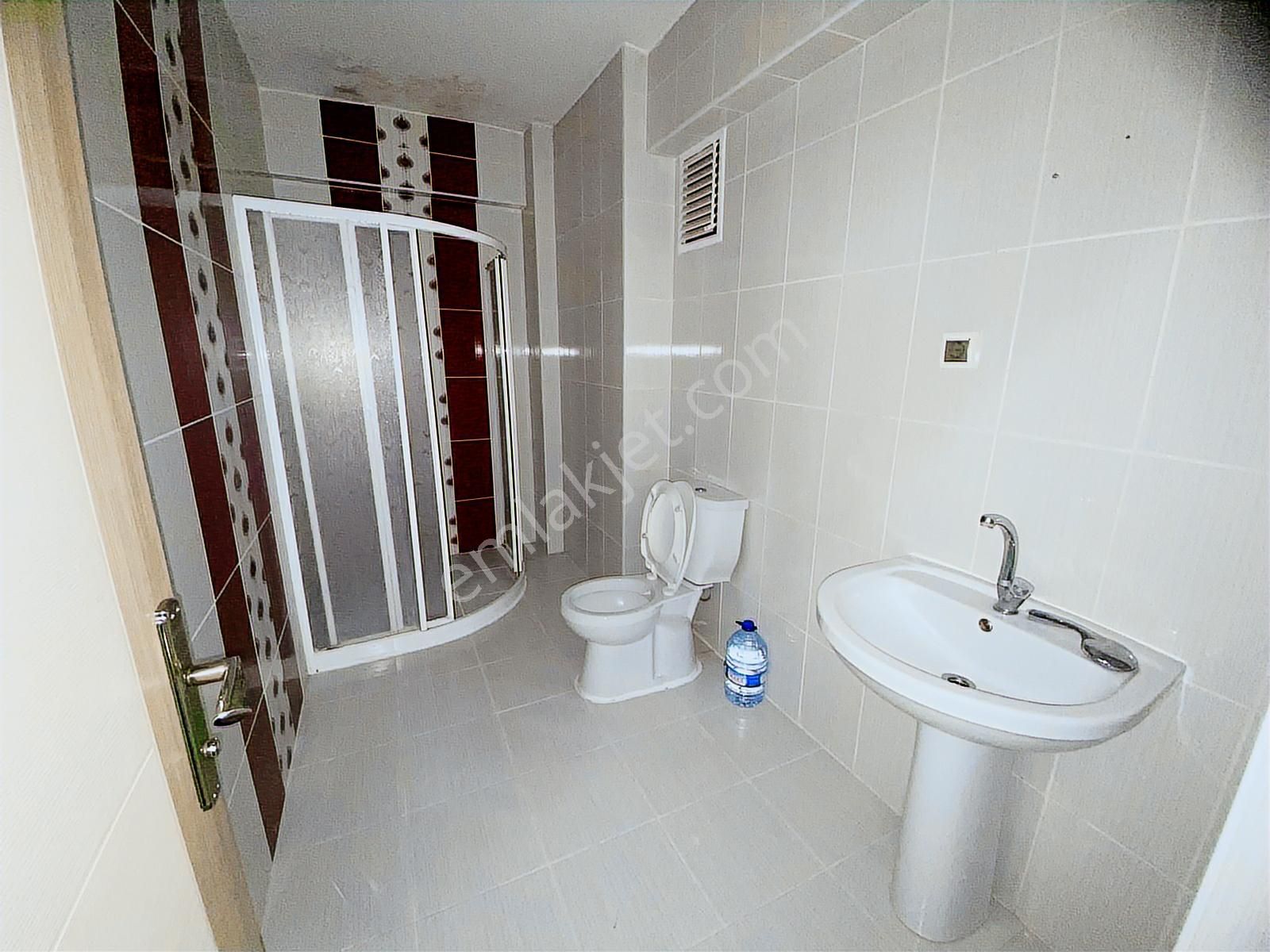 Yıldıztepe'de, 3. Kat, Yapılı, Ferah, Ana Cadde Arkası Kiralık! - Görsel 7