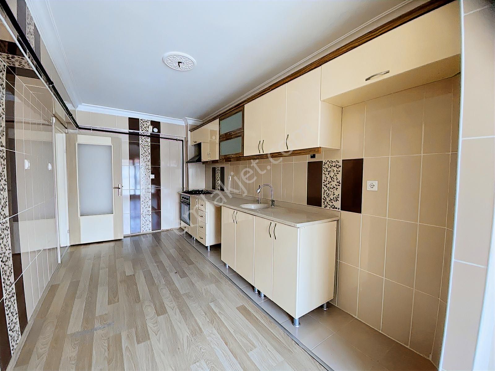 Yıldıztepe'de, 3. Kat, Yapılı, Ferah, Ana Cadde Arkası Kiralık! - Görsel 20